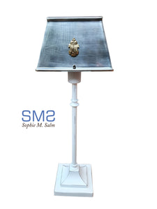 Jagdabzeichen bespoke lamp salm-salm wein sekt salm wappen on a metal lampshade